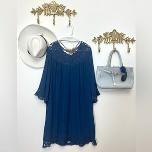 🦋🌀Lace detail beautiful chic dress Xl ptp 24” l 39”